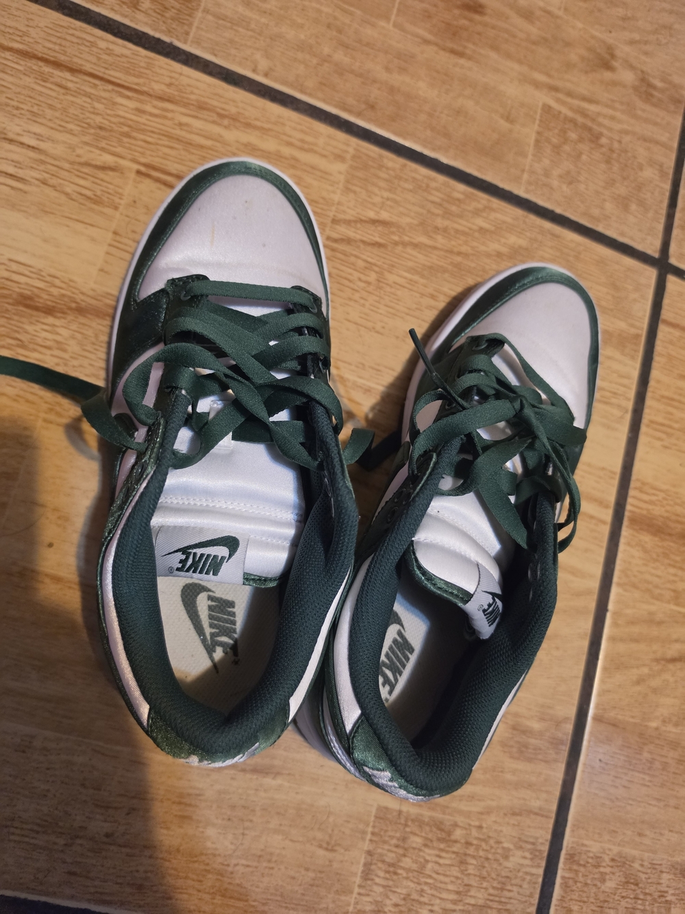 Nike Dunks Womens Size 8 Green and White Satin Low-Top Sneakers